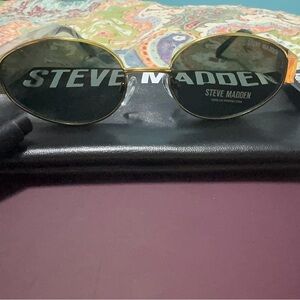 Steve Madden Gold and Black Sunglasses
